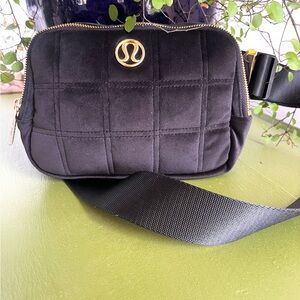 lululemon athletica Black Quilted Crossbody Belt Bag with Gold Hardware